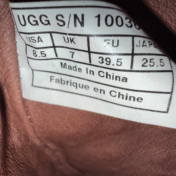 UGG Australia Conor Studs Boot 8.5 NWOT - Picture 9 of 16